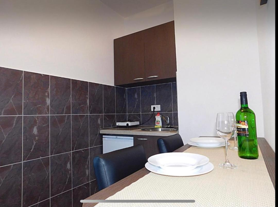 Apartments Lekic بودفا المظهر الخارجي الصورة